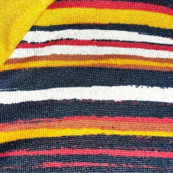 Absolutely Famous lightweight v neck with detail sweater cool colorway - Picture 6 of 9